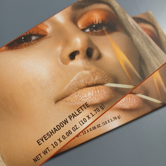 KKW Beauty Eyeshadow Palette - Soooo Fire - Picture 1 of 6